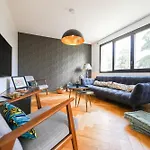 Le Superbe - T4 Avec Parking A 5 Min Du - 4 Apartman Annecy